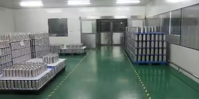 DUST-FREE PAINT SPRAYING ROOM DUST-FREE PAINT SPRAYING ROOM